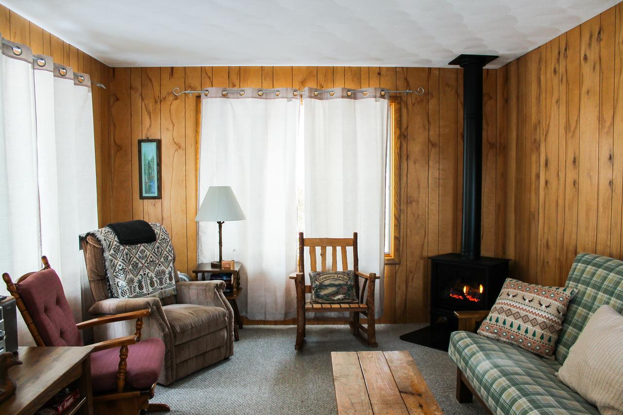 Nitschke'S Northern Resort Миноккуа Экстерьер фото