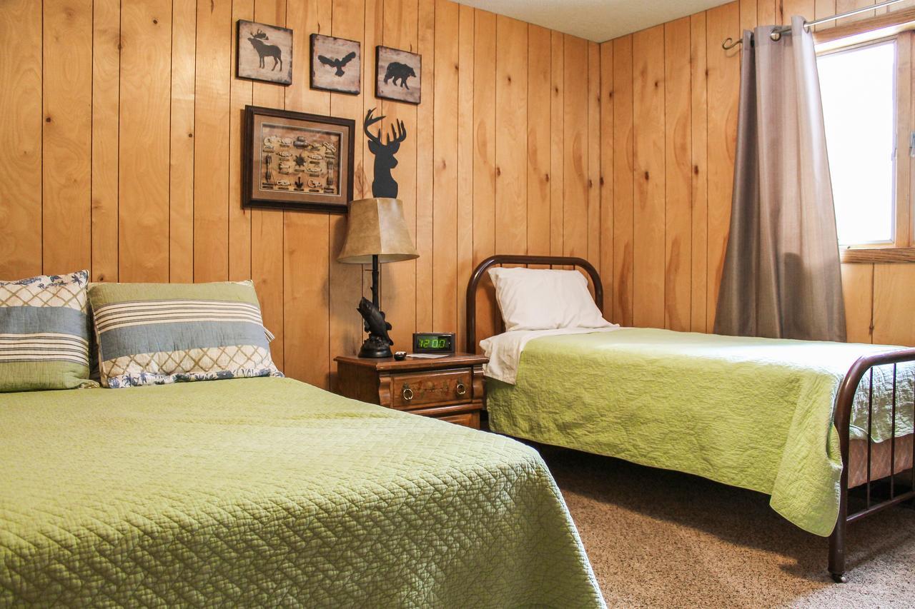 Nitschke'S Northern Resort Миноккуа Экстерьер фото