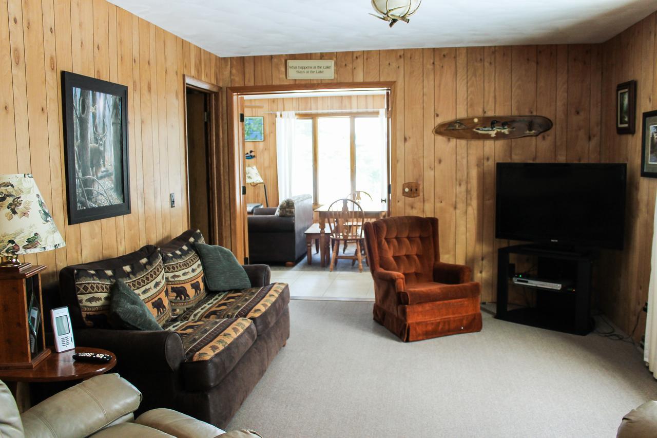 Nitschke'S Northern Resort Миноккуа Экстерьер фото