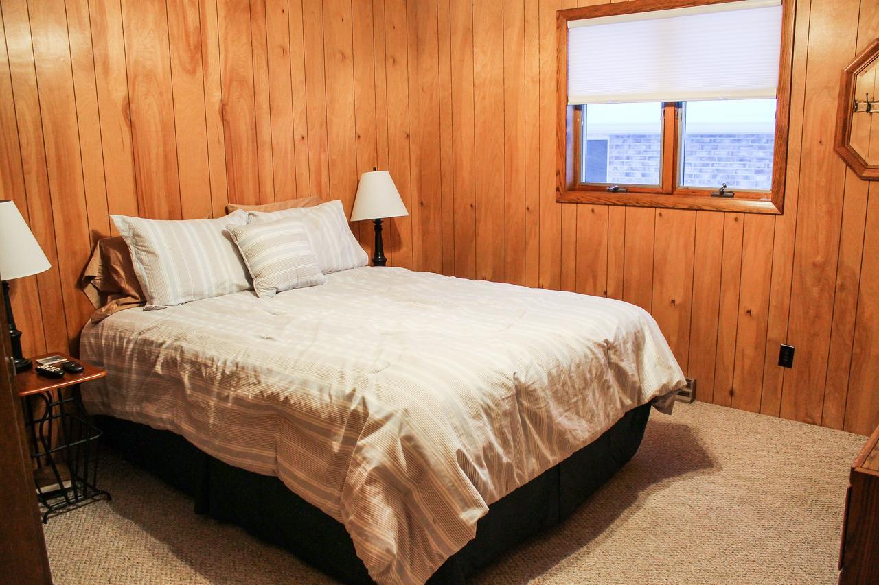 Nitschke'S Northern Resort Миноккуа Экстерьер фото